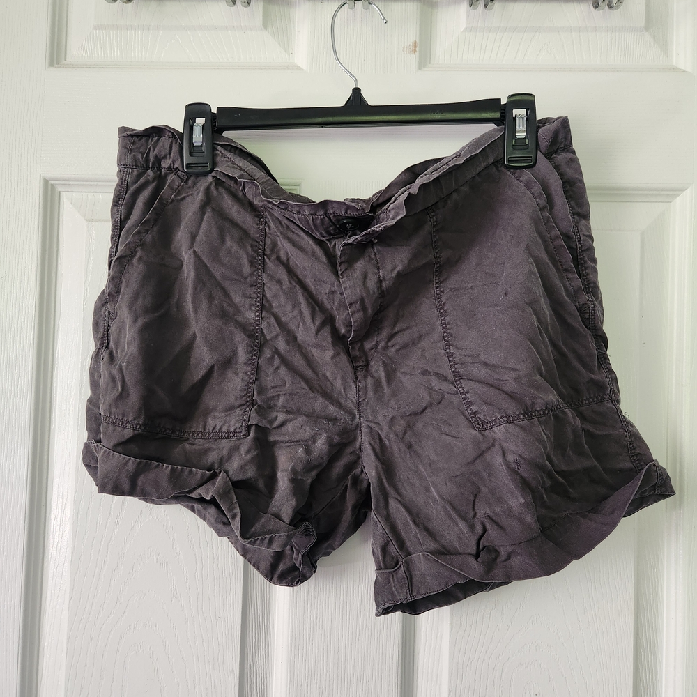 Aerie Gray Cargo Shorts with Relaxed Fit and Lightweight Fabric